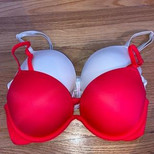Victoria’s Secret pink super push up bras